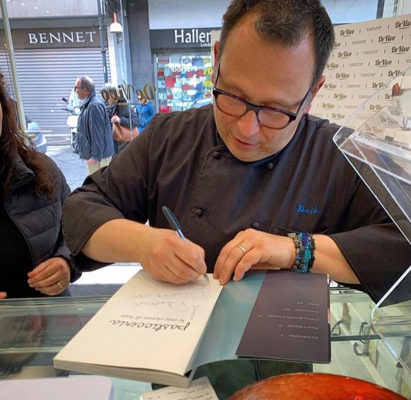 Maurizio “Black” Santin  il famoso pastry chef collaborerà con la Pasticceria pompeiana De Vivo 