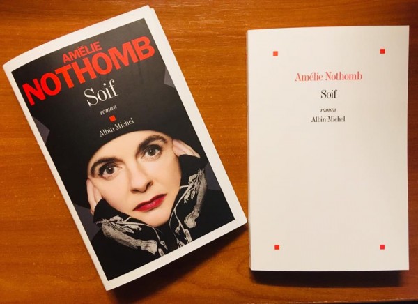 Amelie  Nothomb e il suo ultimo romanzo intitolato "Sete".