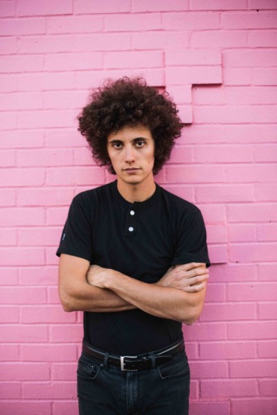 Il songwriter di Philadelphia Ron Gallo per la prima volta in Italia