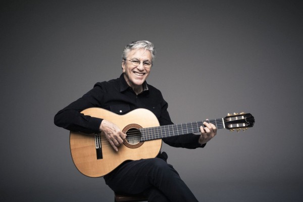 Caetano Veloso torna in Italia con il nuovo imperdibile tour  “OFERTORIO” per la prima volta sul palco con i figli Moreno, Tom e Zeca