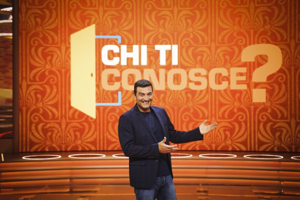 "Chi ti conosce?” il nuovo programma condotto da Max Giusti sul Nove