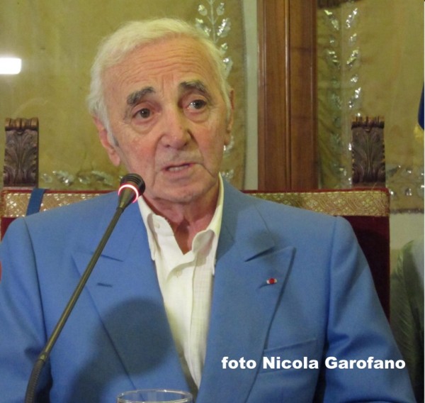 Charles Aznavour ci ha lasciato un grande patrimonio ecco cosa disse su “Quel che si dice” e altro