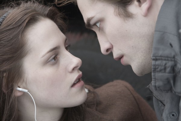 “Twilight” festeggia 10 anni con un cofanetto da collezione con la saga completa