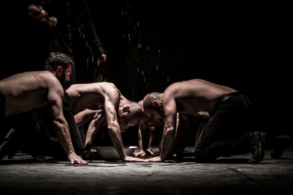 Macbettu al teatro Bellini di Napoli. Vietato scattare foto o realizzare video.