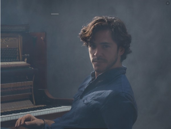 "What More Can I Do" nuovo singolo da "Singing To Strangers" Jack Savoretti in uscita a marzo