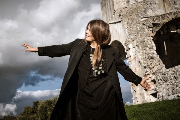Continua il Tour di presentazione di "É un momento difficile, tesoro" il nuovo album di Nada