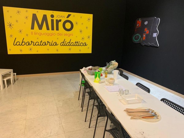 “Joan Miró. Il linguaggio dei segni” al Pan di Napoli apertura straordinaria della mostra tutti i martedì