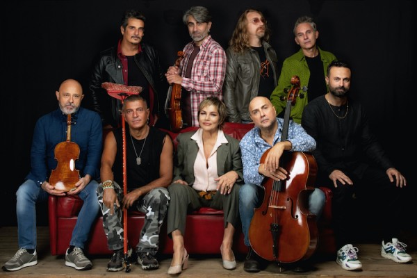 Capone & BungtBangt e Solis String Quartet con Cristina Donadio al Trianon Viviani di Napoli