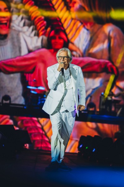 Nino D'Angelo: Il tour "I Miei Meravigliosi Anni '80" conclude a Eboli