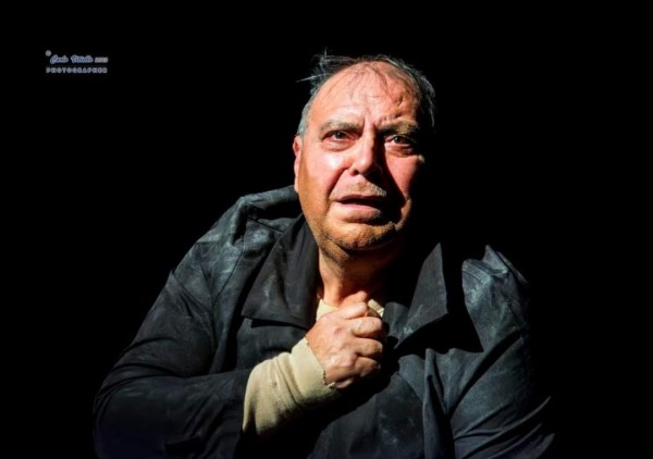 Tra i fantasmi dell’orfanotrofio: la voce di Aniello Vintitrè al teatro nel Garage