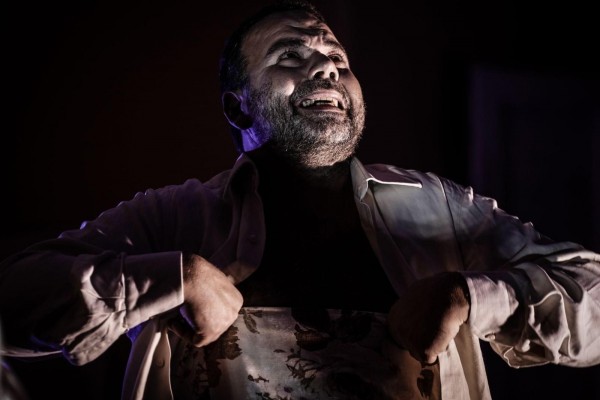 “Cunti dell’Uerco”: al Tedér Teatro del Rimedio il maschile napoletano tra mito, crudezza e contemporaneità