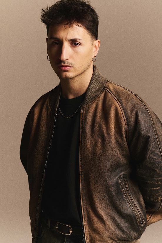 Nayt porta l’autenticità sul palco dell'Ariston con “Prima che”