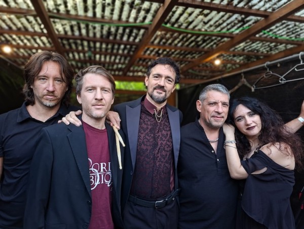 “Senza Vento”, la voce di Andrea Chimenti per il nuovo singolo dei Corde Oblique